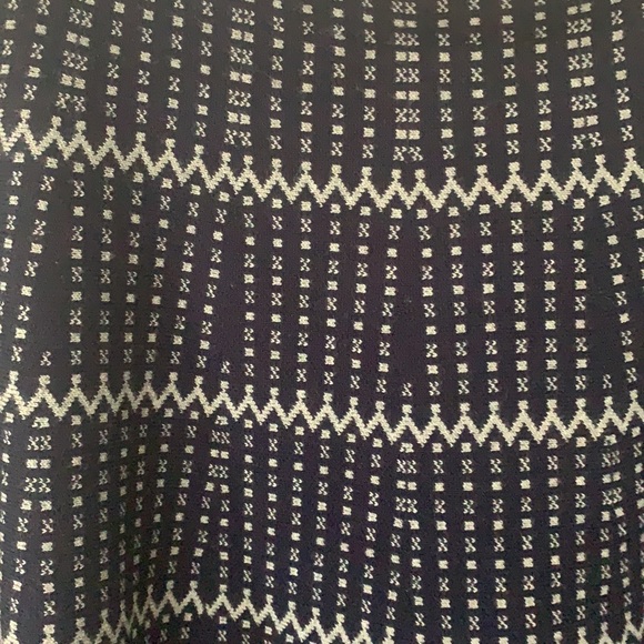 Navy and white knit skirt - Picture 2 of 2